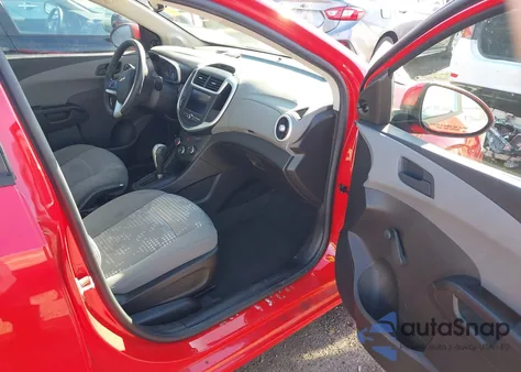 2020 Chevrolet Sonic Fwd 1Fl 5-Door from USA, damaged, VIN 1G1JG6SB0L4123952